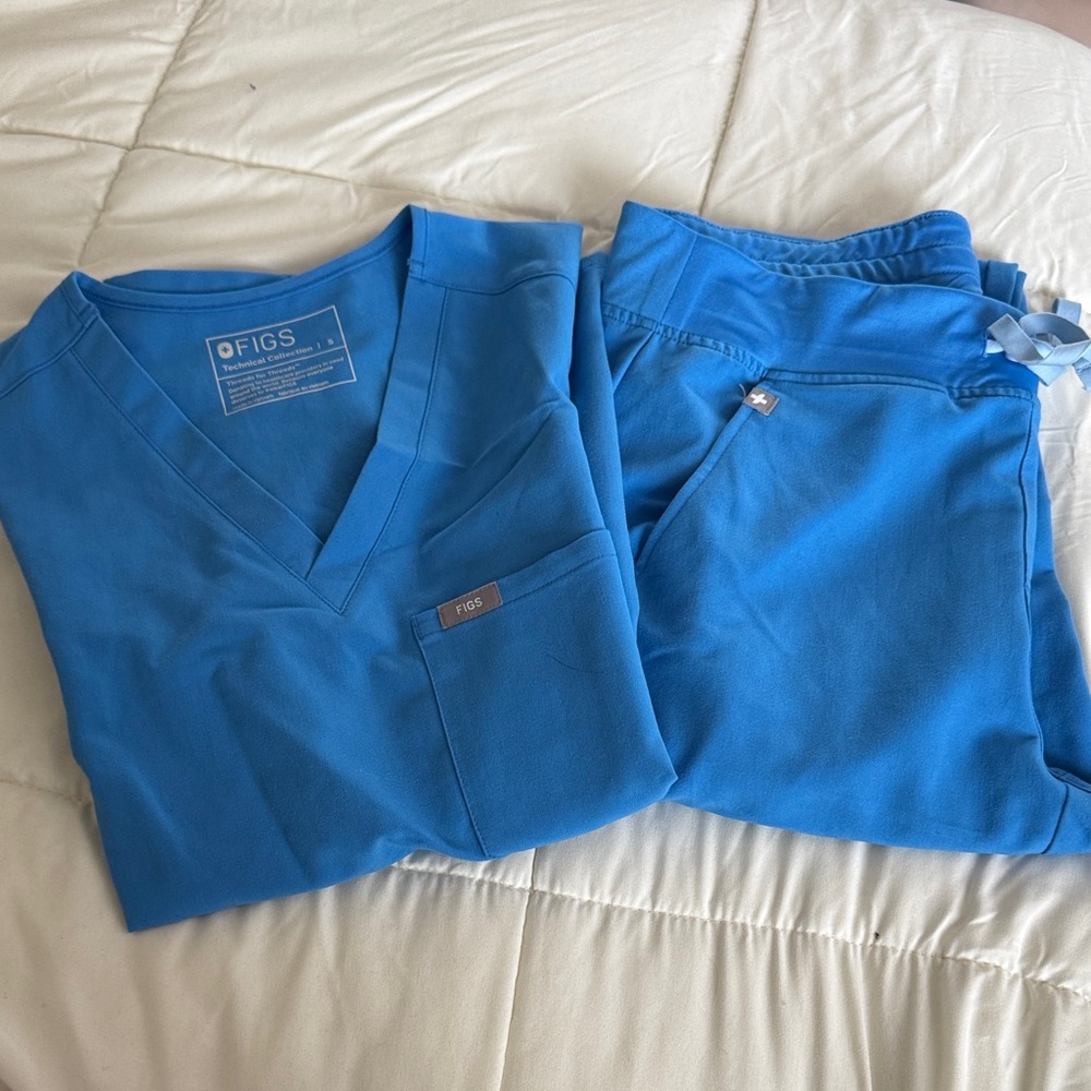FIGS Capri Blue S Set